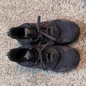 Adidas bounce sneakers